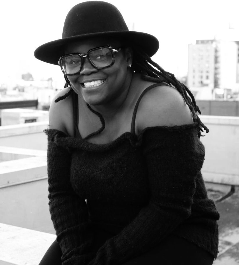 Valerie Complex – Author, Journalist, Nerd